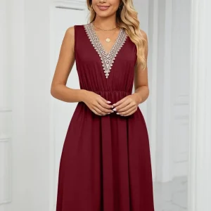 A-linje klänning med broderad v-ringning