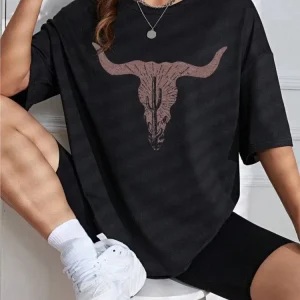 Oversize tshirt för dam med buffelkranium