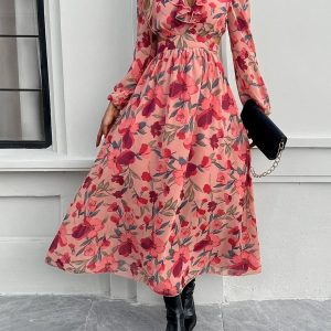 V-ringad blommig klänning